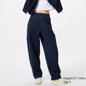 Uniqlo Dry Sweat Barrel Pants in Navy